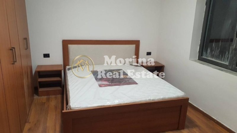 Tirane, jepet me qera 2+1 Kati 2, 75 m² 550 € (Selite)