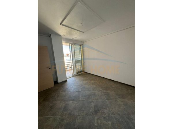 Tirane, shitet apartament 2+1 Kati 4, 122 m² 150.000 € (Oxhaku)