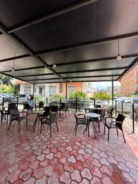 Tirane, shitet lokal Kati 0, 355 m² 603.500 € (Don Bosko) TT 1120