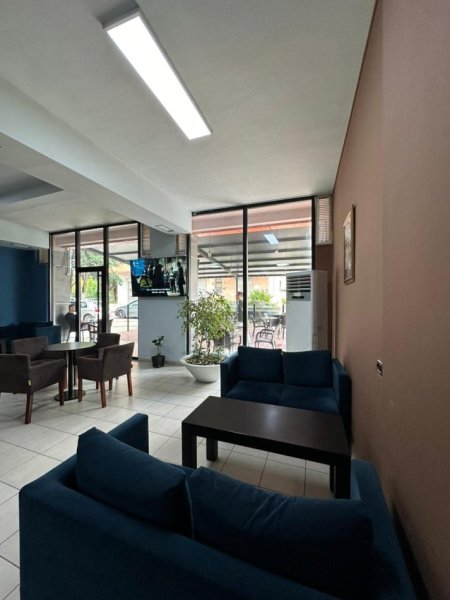 Tirane, shitet lokal Kati 0, 355 m² 603.500 € (Don Bosko) TT 1120