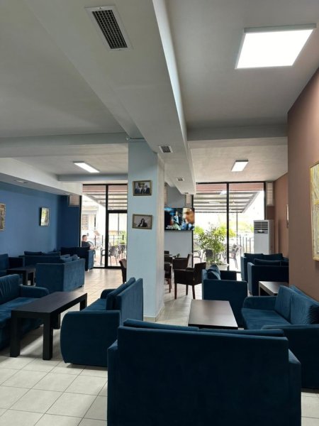 Tirane, shitet lokal Kati 0, 355 m² 603.500 € (Don Bosko) TT 1120