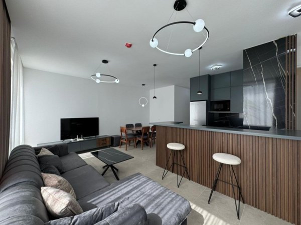 Tirane, shitet apartament 2+1 , 100 m² (Liqeni i Thate)