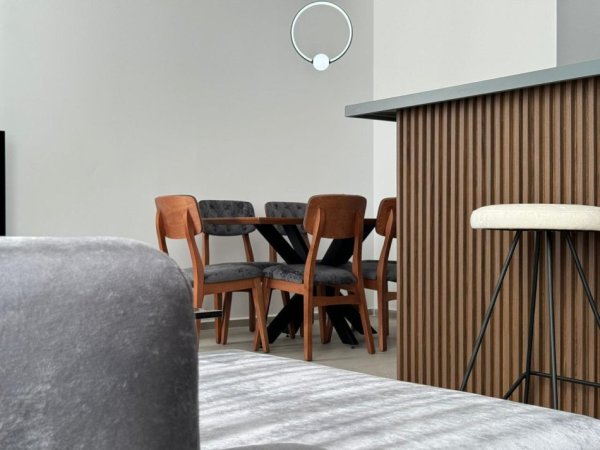 Tirane, shitet apartament 2+1 , 100 m² (Liqeni i Thate)