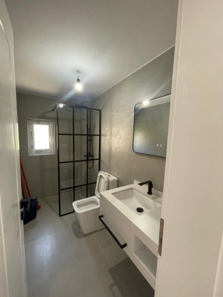 Tirane, shitet apartament 2+1 Kati 3, 65 m² 145.000 € (Mine Peza) TT 1129
