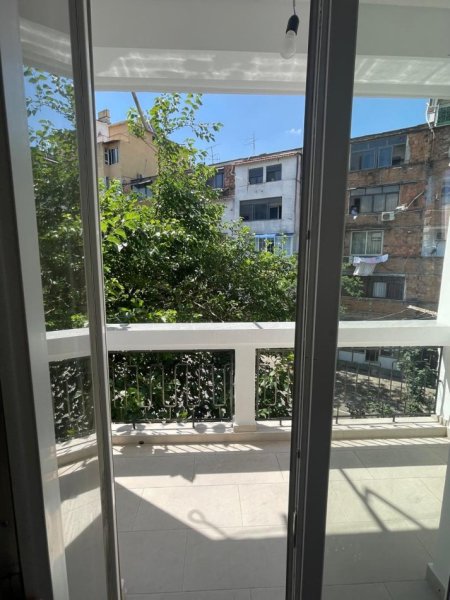 Tirane, shitet apartament 2+1 Kati 3, 65 m² 145.000 € (Mine Peza) TT 1129