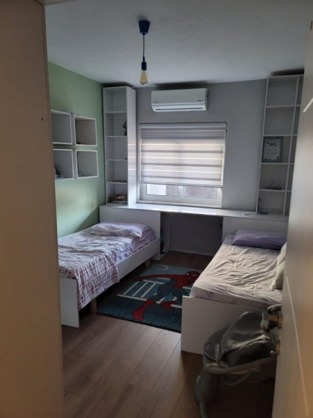 Tirane, shitet apartament 2+1 Kati 5, 97 m² 190.000 € (Rruga e Durresit) TT 1130