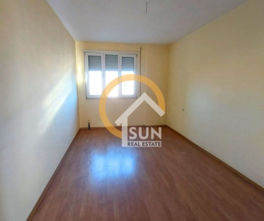 Shkoder, shitet apartament 2+1+Ballkon Kati 6, 80 m² 88.000 € (QENDER, SHKODER)