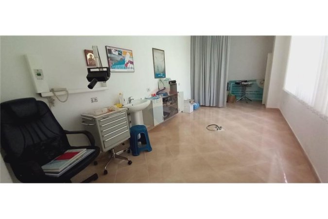 Tirane, shitet ambjent biznesi Kati 1, 82 m² 90.000 € (Muhamed Deliu - Fresku)