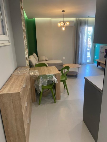 Tirane, shes apartament 1+1+Ballkon Kati 2, 90 m² (don bosko)