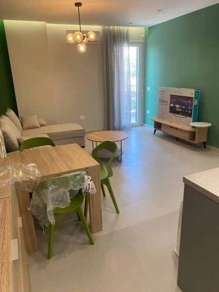 Tirane, shes apartament 1+1+Ballkon Kati 2, 90 m² (don bosko)