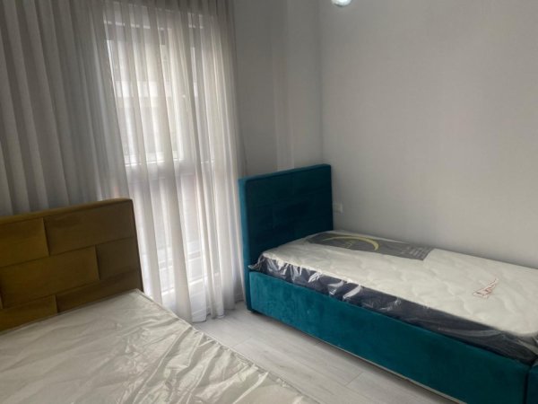Tirane, shes apartament 1+1+Ballkon Kati 2, 90 m² (don bosko)