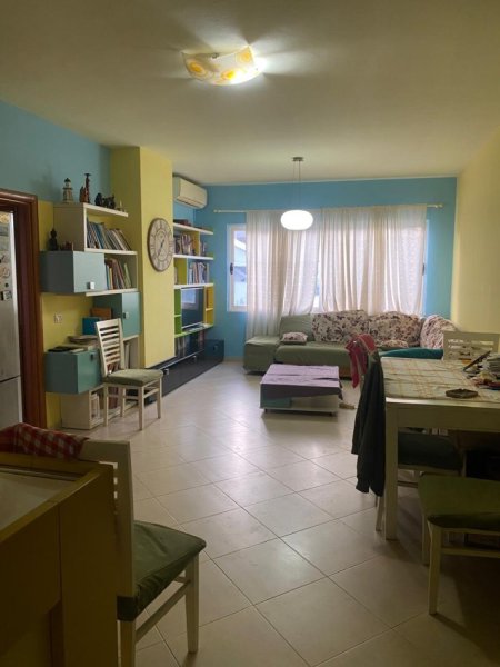 Tirane, shes apartament 2+1 Kati 1, 90 m² 120.000 € (astir)