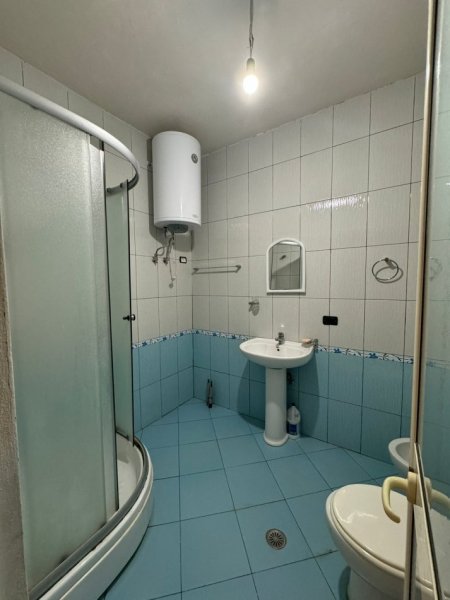 Tirane, shitet apartament 1+1+Ballkon Kati 3, 60 m² (KOPSHTI ZOOLOGJIK)