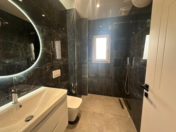 Tirane, shitet apartament 2+1+Ballkon Kati 3, 80 m² 145.000 € (Harry Fultz)