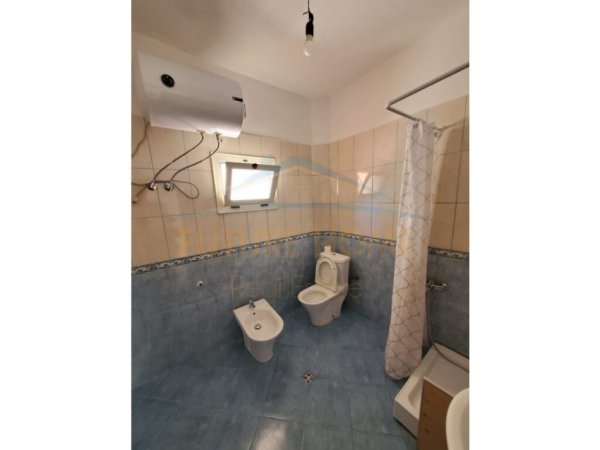 Tirane, shes 3+1 , 145.000 € (Porcelan)