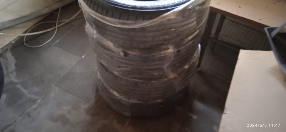 Tirane, shes gome Shiten goma , 40 €
