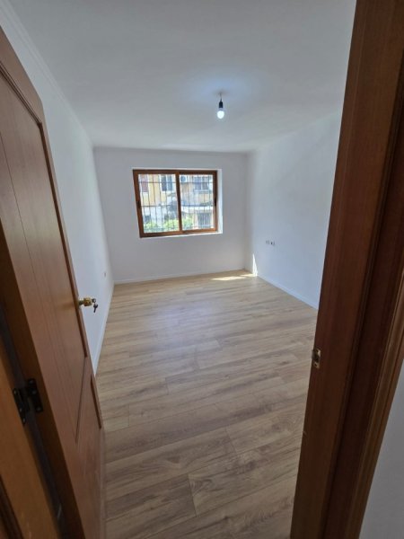Tirane, shitet apartament 2+1+Ballkon Kati 1, 81 m² 138.000 € (Ali Demi)