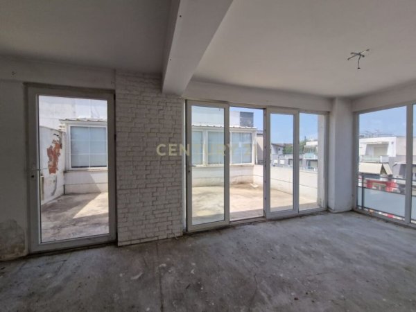 Tirane, shitet apartament 1+1 Kati 8, 104 m² 108.500 € (Rruga: Bedri Karapici Tirana, Albania)
