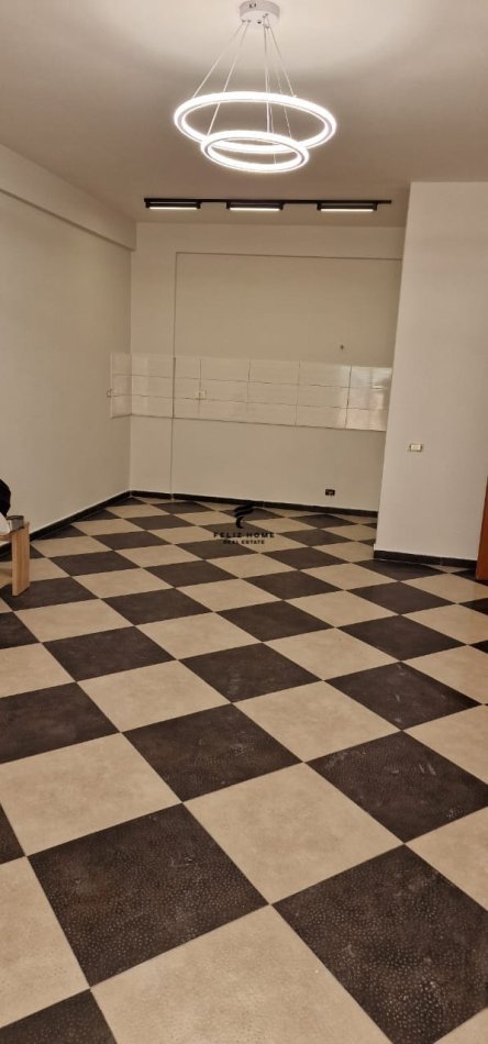 Tirane, shitet apartament 1+1+Ballkon Kati 3, 71 m² 120.000 € (KODRA E DIELLIT)