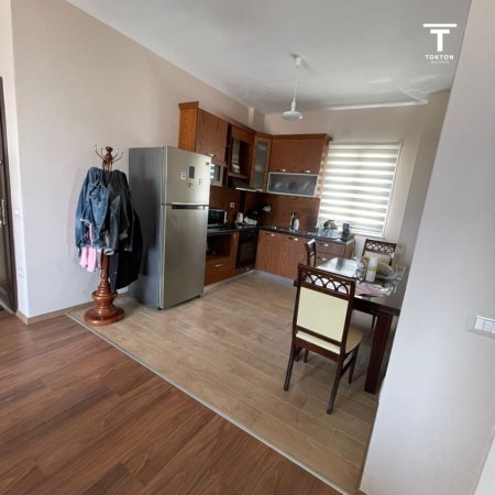 Tirane, shitet apartament 2+1+Ballkon Kati 3, 105 m² 103.000 € (SELITE E VOGEL)