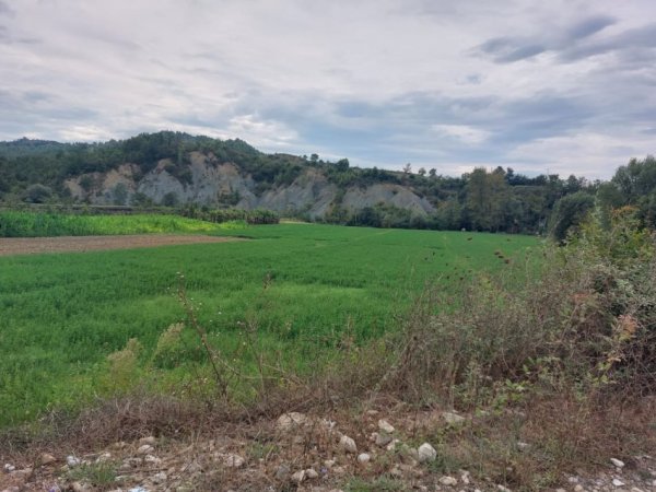 Tirane, shes toke , 5.150 m² 154.500 € (Baldushk) Tirane