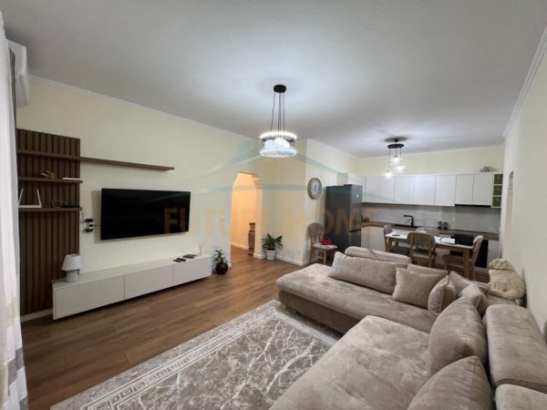 Tirane, shitet apartament 1+1 Kati 4, 80 m² 120.000 € (sitki cico)