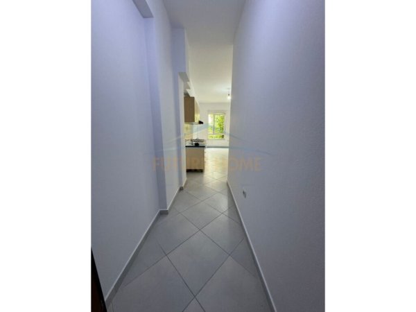 Tirane, shitet apartament 2+1 Kati 1, 83 m² 145.000 € (Kompleksi FZ,Liqeni i Thatë)