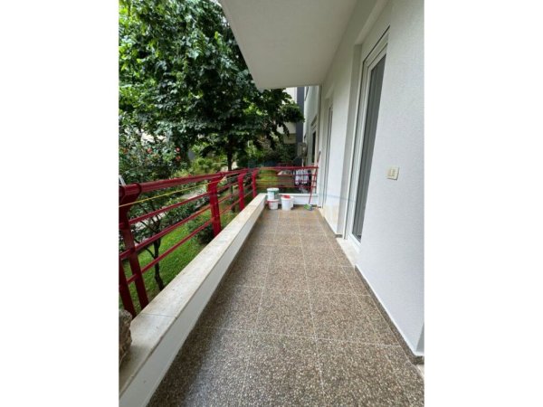 Tirane, shitet apartament 2+1 Kati 1, 83 m² 145.000 € (Kompleksi FZ,Liqeni i Thatë)