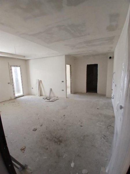 Tirane, shitet apartament 2+1+Ballkon Kati 2, 110 m² 170.000 € (Rruga Andon Frasheri)
