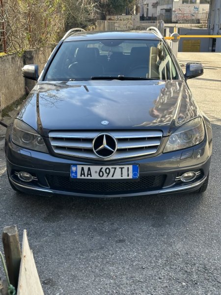 Tirane, shes me portobagazh Benz c220 Nafte, gri e erret automatik Kondicioner 1 km 6.000 €