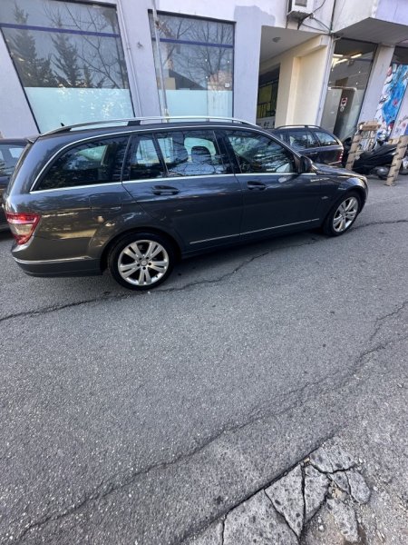 Tirane, shes me portobagazh Benz c220 Nafte, gri e erret automatik Kondicioner 1 km 6.000 €