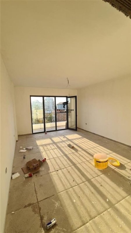 Tirane, shitet apartament 3+1 Kati 5, 145 m² 333.500 € (RRUGA E DURRESIT)