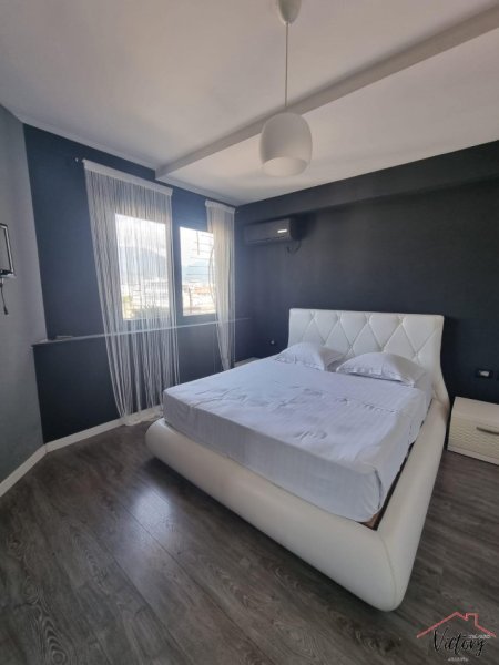 Tirane, shitet apartament 2+1 Kati 9, 95 m² 190.000 € 