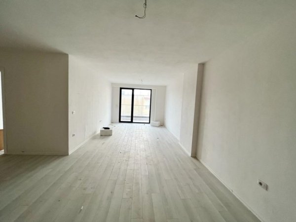 Tirane, shitet apartament 3+1 , 133 m² 180.000 € (Fusha e Aviacionit)