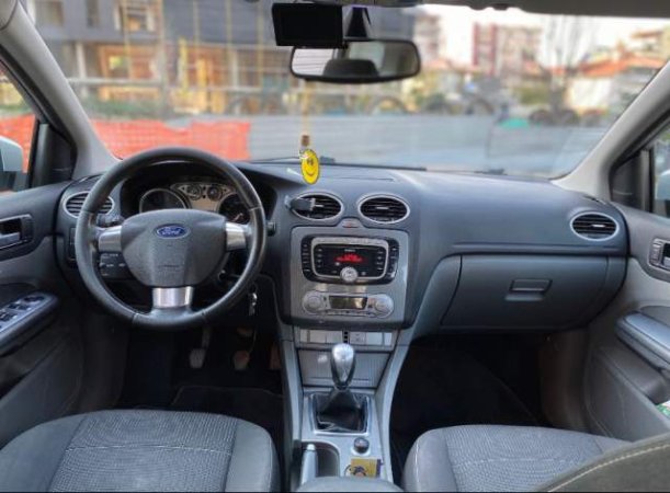 Tirane, shes makine Ford Focus Viti 2008, 3.300 Euro