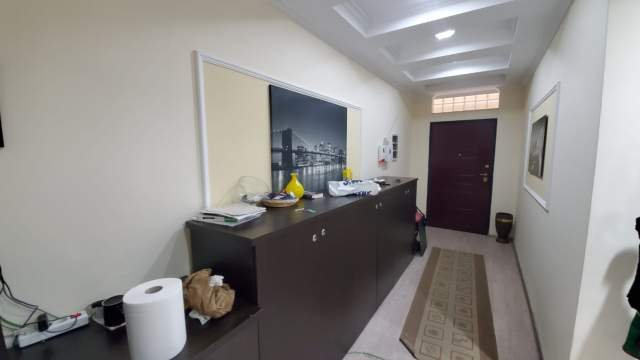 Tirane, shitet ambjent biznesi Kati 0, 155 m² 387.500  (Rruga Rrapo Hekali)