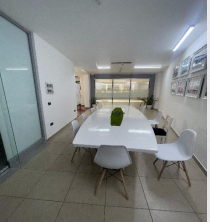 Tirane, shitet ambjent biznesi Kati 1, 1.000 m² 2.000.000 Euro (Rr. Xhanfize Keko)