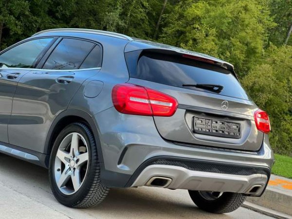 shes Mercedes-Benz MERCEDES GLA 220 - AMG LINE - FULL Viti 2015,