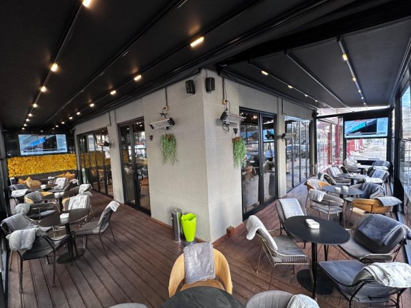Tirane, shitet lokal Kati 0, 120 m² 250.000 € (Bulevardi Migjeni)