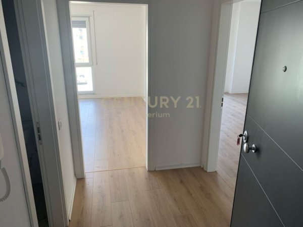 Tirane, shitet apartament 1+1 Kati 1, 73 m² 101.780 € (Unaza e Re Astir)