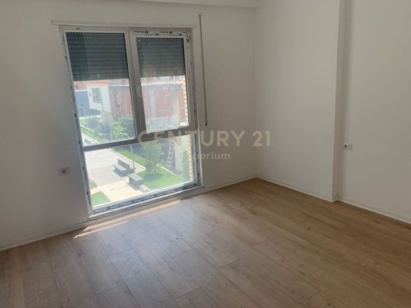 Tirane, shitet apartament 2+1 Kati 1, 94 m² 131.572 € (Unaza e Re Astir)