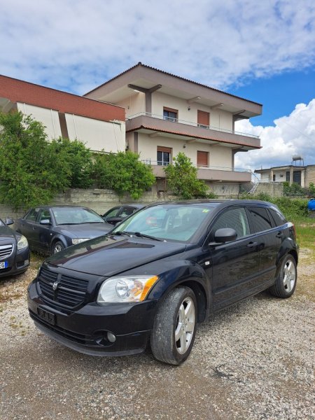 Durres, shes makine Dodge Caliber 1.8 Benzine 2008 Benzin, e zeze manuale Kondicioner 177.000 km 4.100 €