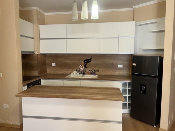 Tirane, jepet me qera apartament 1+1 Kati 4, 75 m² 420 € (ASTIR)
