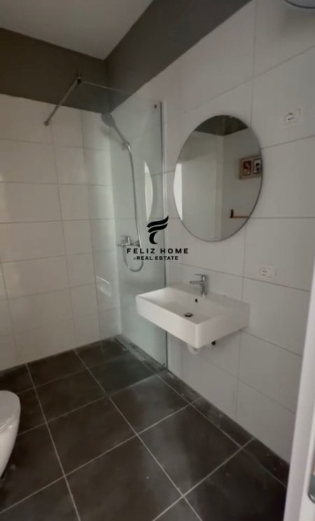 Tirane, shitet apartament 2+1+Ballkon Kati 3, 105 m² 240.000 € (21 DHJETORI)
