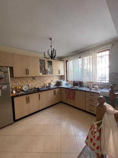 Tirane, shitet Duplex 3+1 Kati 2, 120 m² 150.000 € (Siri Kodra) TT 1148