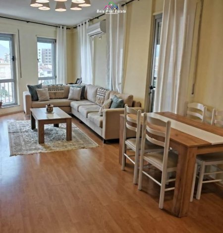 Tirane, shes apartament 2+1 Kati 4, 95 m² 170.000 € (kompleksi delijorgji)