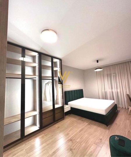 Tirane, jepet me qera apartament 2+1+Ballkon Kati 3, 110 m² 1.000 € (TEGU)