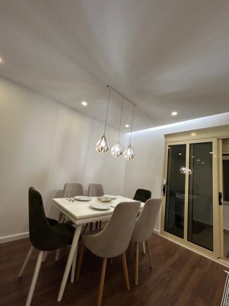 Vlore, shitet apartament 2+1+Aneks+Ballkon Kati 1, 86 m² 179.000 € (Lungomare, Vlore)