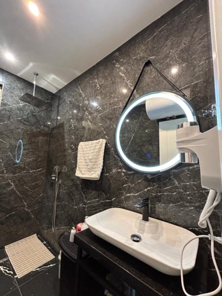 Vlore, shitet apartament 2+1+Aneks+Ballkon Kati 1, 86 m² 179.000 € (Lungomare, Vlore)