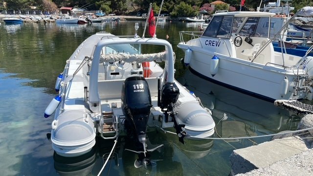 Durres, shes gomone BARKE GOMONE , 22000 €